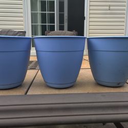 Flower Pots Plastic  1$ Each
