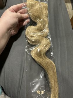 20” Mixed Blonde Hair Extensions Wavy Clip In Adjustable & Synthetic