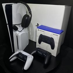 PlayStation 5 Slim Console Disc Edition With Black/White DualSense Wireless Controller & Headset