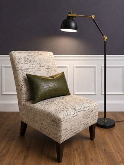 Linon French Script Slipper Accent Chair – Excellent Condition