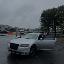2021 Chrysler 300