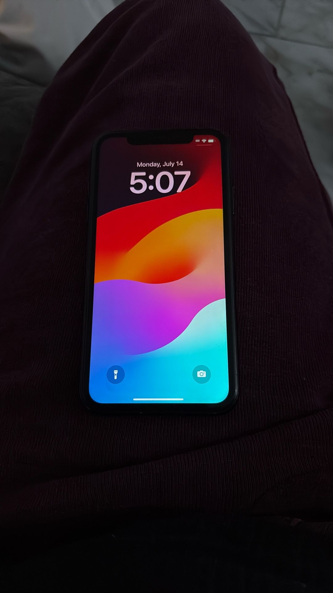 IPHONE XR UNLOCKED