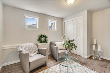 Luxury Modern Accent Chairs! 