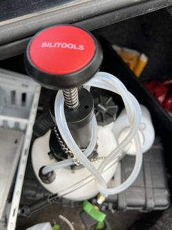 Car Pressure Bleeding Brake Bleeder luid Pump Kit Universal Manual Tool