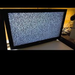 37 Inch TV 