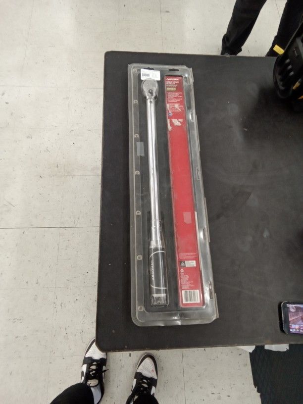 Husky 1/2 Inch Torque Wrench