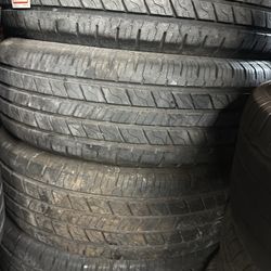 255/70/16 four tires used like new 🛞🦈