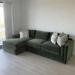 Haverty’s Jade 2 Piece Chaise Sectional