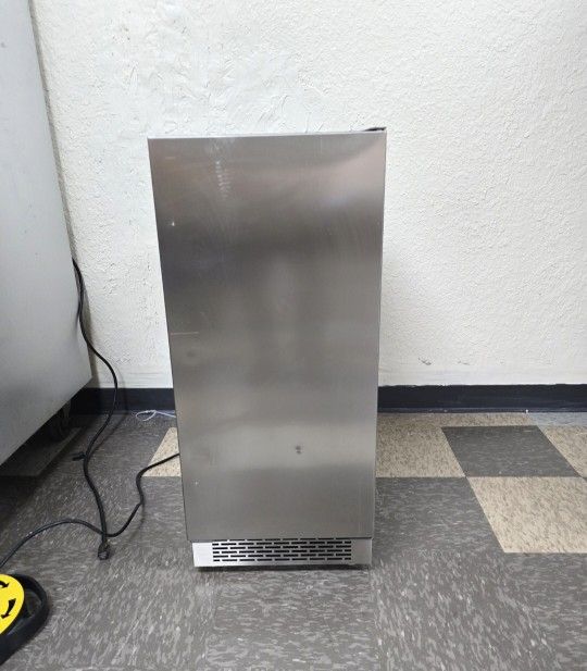 BRAND NEW 
Hanover HIM60701-5SS Vault Series Ice Maker, Under Counter, Home Bar Kitchen, 25-lbs Storage, Clear, Automatic, Garage, Stainless Steel Mac