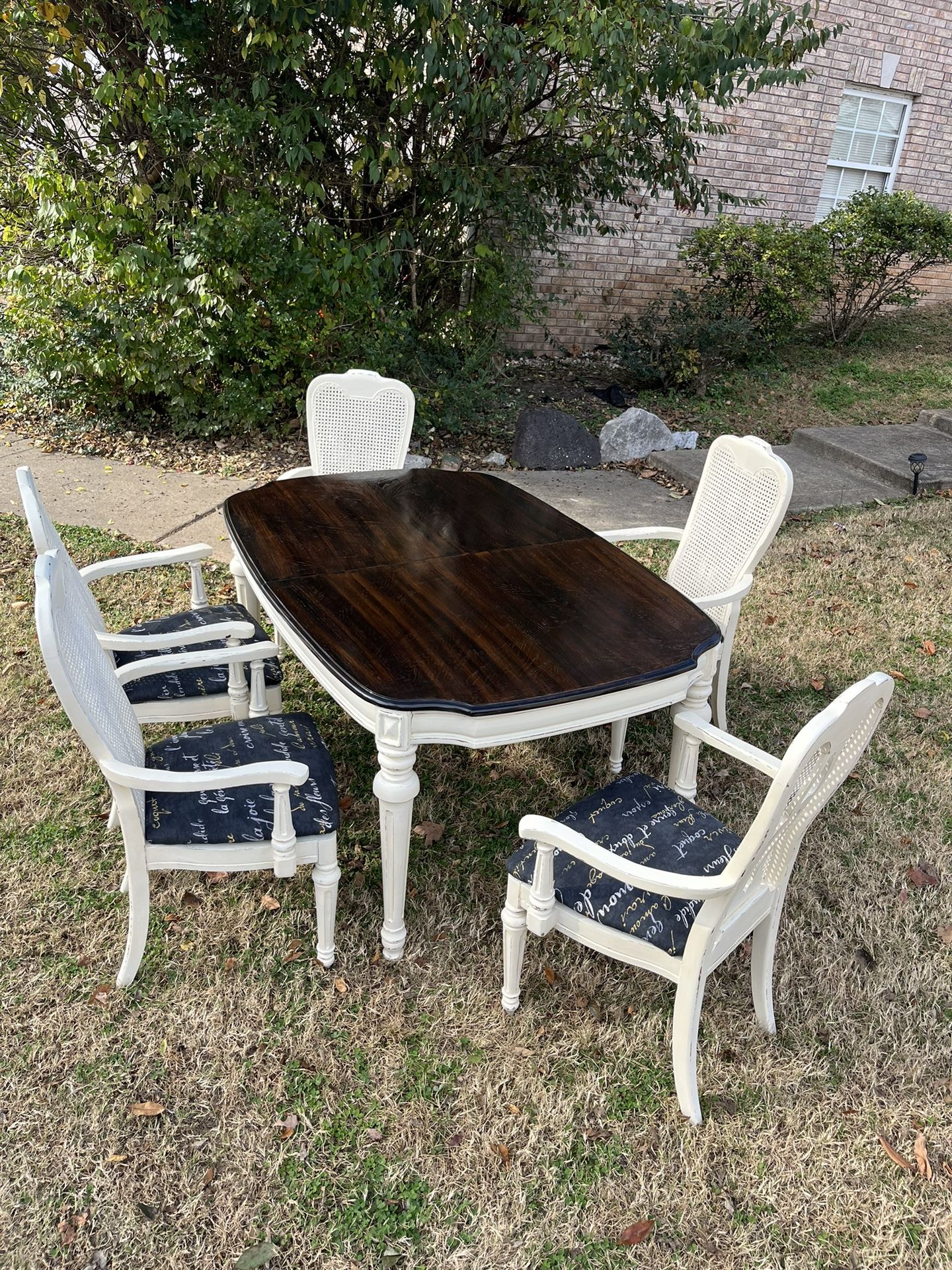 Dining Table With Leaf And Chairs