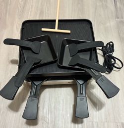 Swissmar Geneva 4-Person Raclette Party Grill. New without box