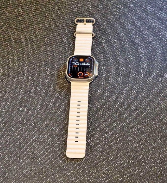 oil model Apple Watch Ultra 2 (Near Perfect) – Excellent Quality
