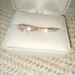 New Sz 6 1/2 Princess Cut Cz w/Plated Yellow Gold  Engagement/ Wedding Band   Cash