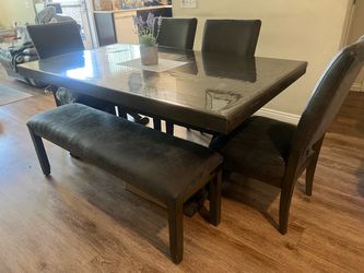 Dining room table