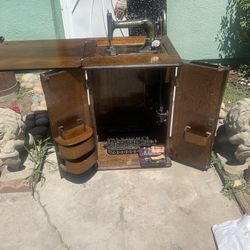 antique sewing machine