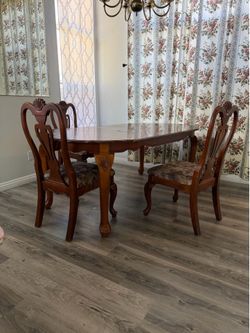 Free Dining table