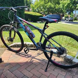 Bike GT LAGUNA PRO for Sale in Westbury NY OfferUp