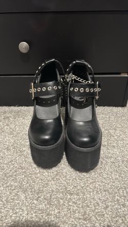 High heel platform shoes