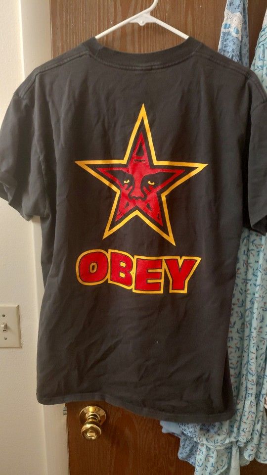 Obey Vintage Black Tshirt Large