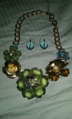 Light blue and gold necklace and earring