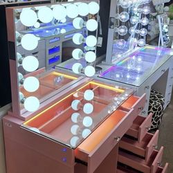 New Modern Quality Vanity Set With Bluetooth Speakers!