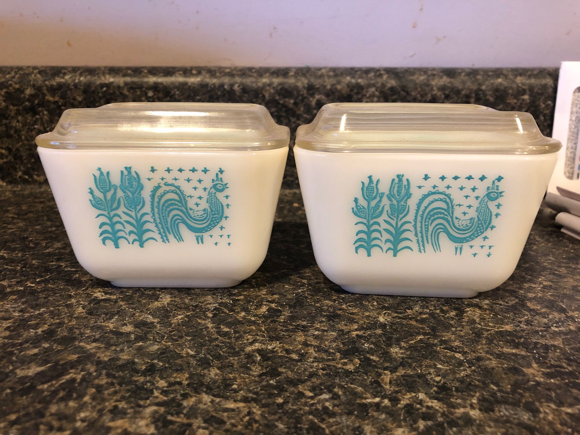 Lot of 2 vintage Pyrex milk glass Amish blue bowls & lids excellent condition