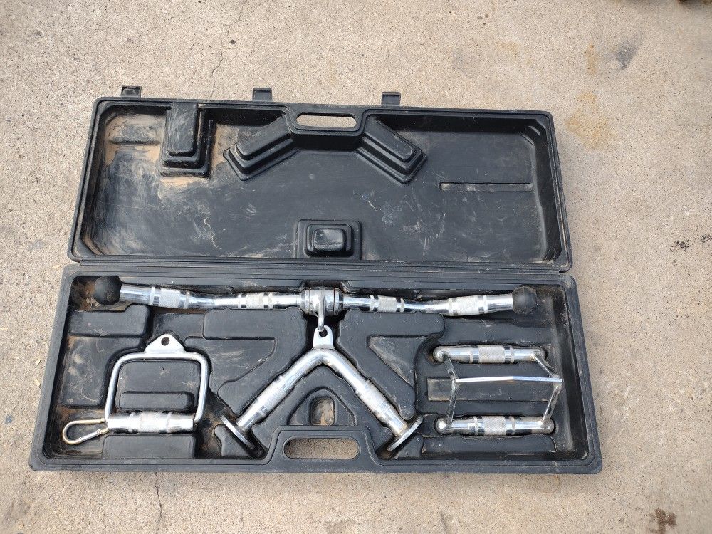 Pull Up Weight Bar Lifting Set In The Case No Offers No Trades 75th Ave Indian School Serious Buyers Only Please