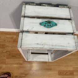 Durable . 100% Wood Box. 