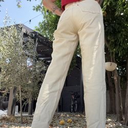 Vintage Cream Levi’s size 11 