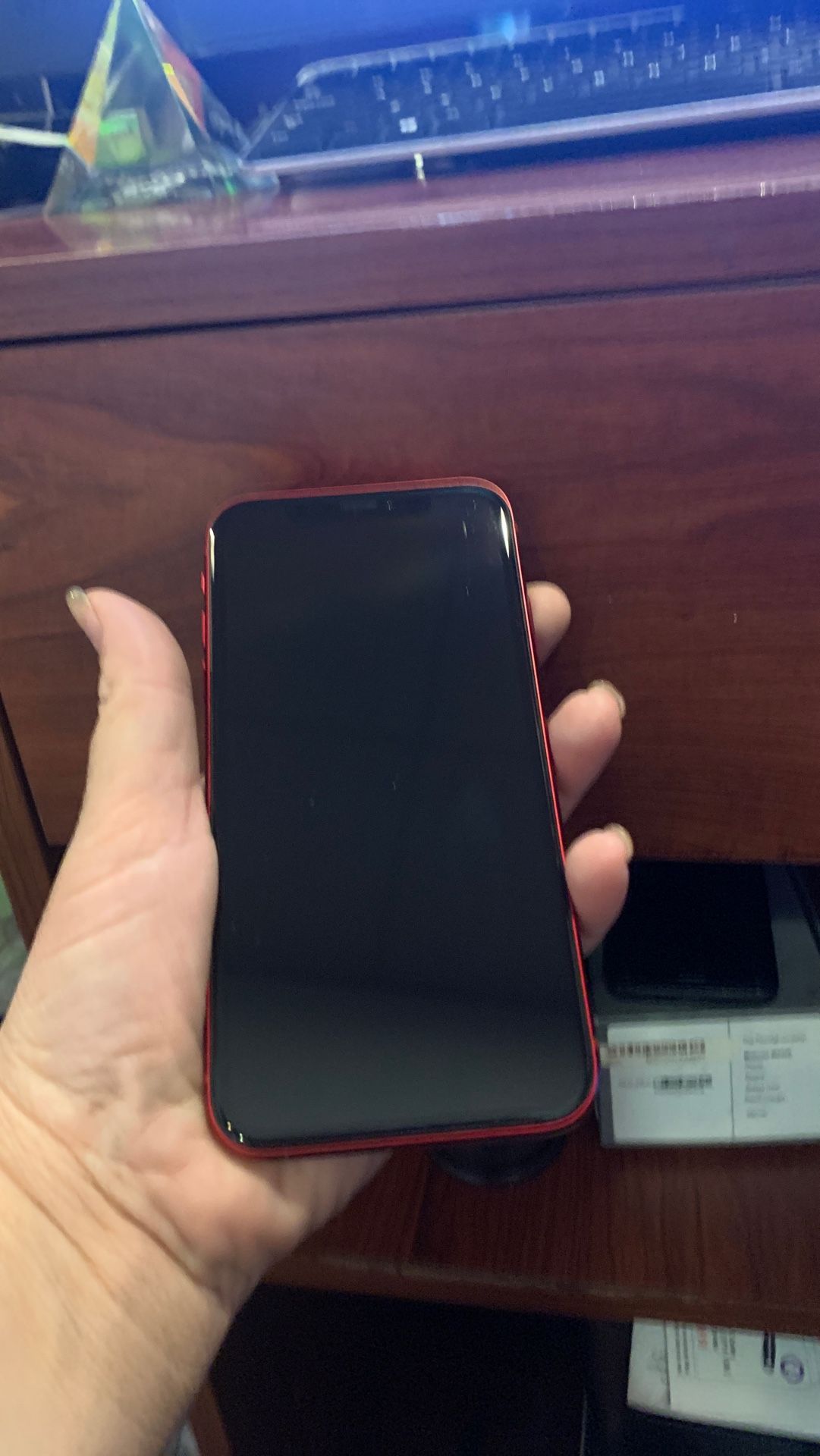 iPhone XR red 64 gb att or cricket . Clean imei att or cricket . Like new no dents no scratches . Just the phone no box no accessories .
