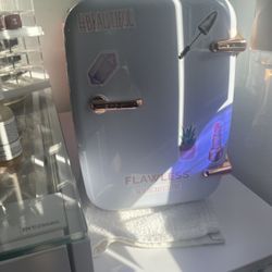 Flawless Vanity Mini Fridge 