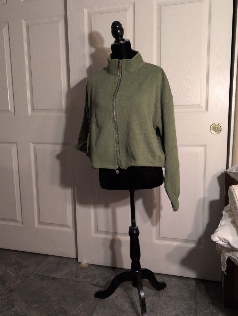 NEW! Women's Full Zip Cropped Sweatshirt Size Large