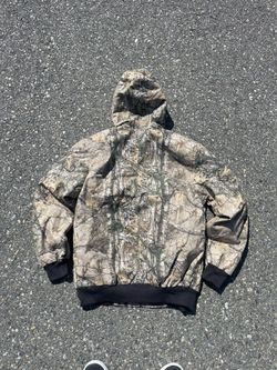 Carhartt camo hooded jacket r.e.w.o.r.k