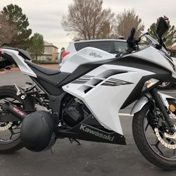 2017 Kawasaki Ninja 300 ABS