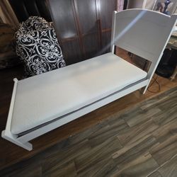 Cama Individual/ Twin Size Bed