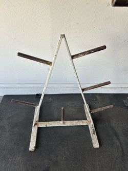 3 triangle weight stands