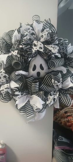 New Handmade Wreaths for Halloween Fall and Spring