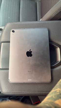 iPad 10th gen