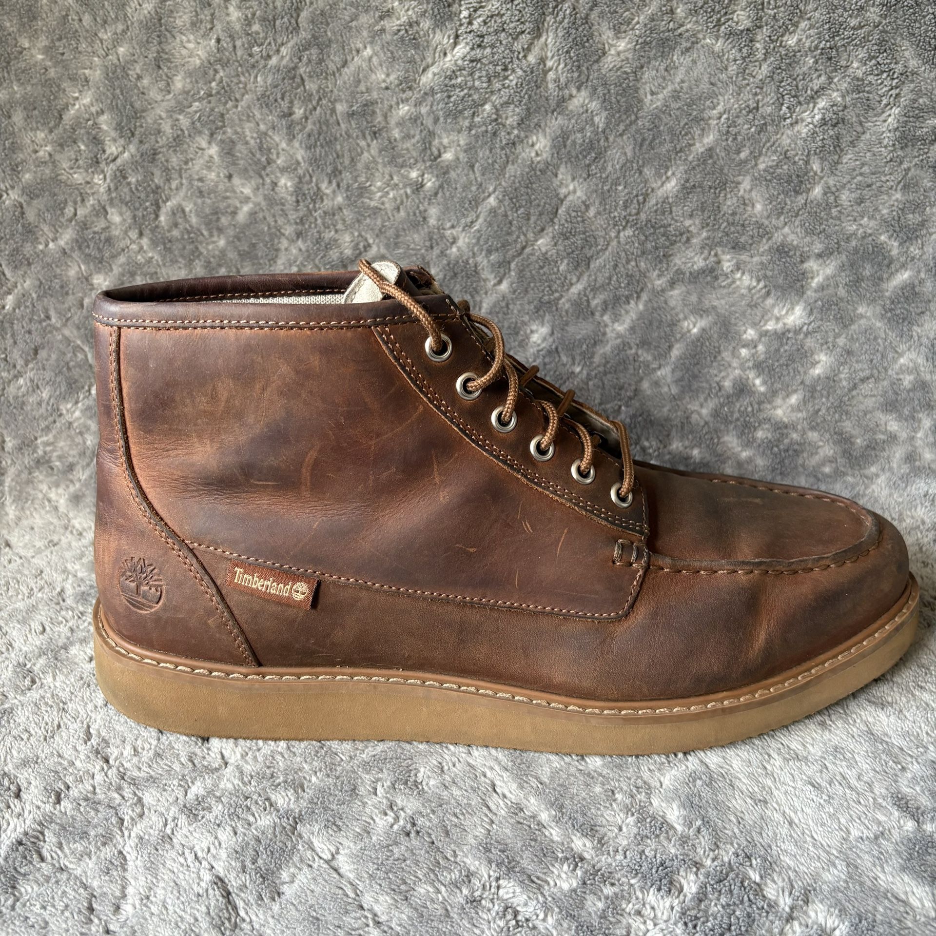 Men's Timberland Newmarket Mid Lace Chukka Boots in Rust Brown, SIze 11.5