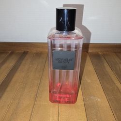 Victoria's Secret Bombshell Fragrance Mist (250ml/8.4fl.oz)
