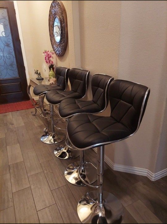 Set Of 4 Swivel Adjustable Bar Stools BRAND NEW IN BOX