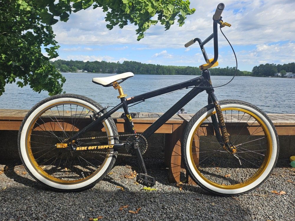 Se 24" BMX Cruiser Black Anodized Gold 《 24 Inch Bicycle ) Bike