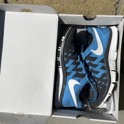 Nike Free Trainers V4 5.0 Size 9 1/2