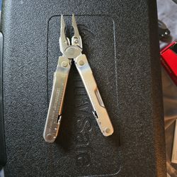 Leatherman Super Tool 300