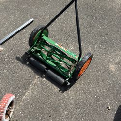Scott’s Elite 16” Manual Push Mower