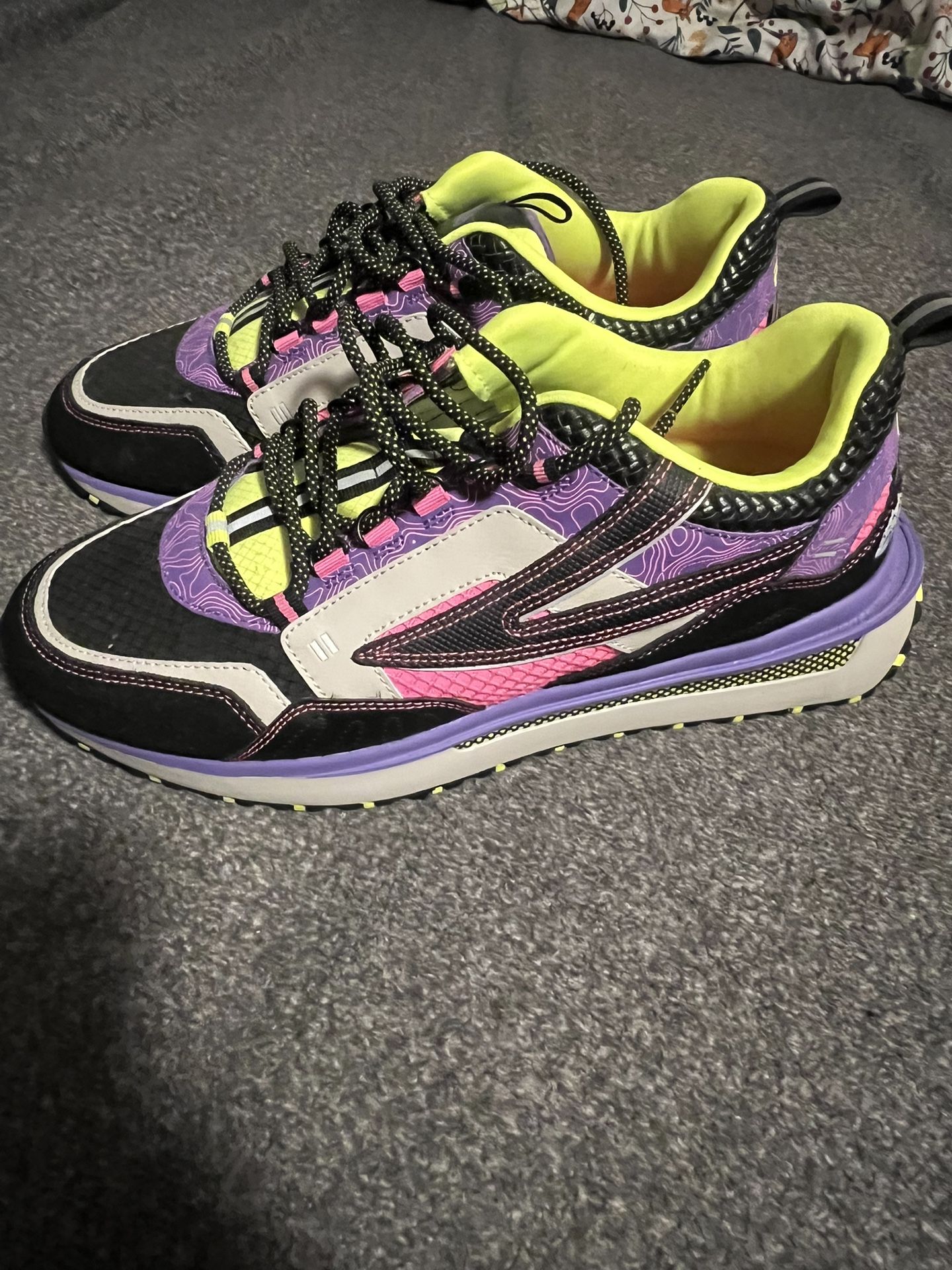 New Fila sneakers size 12 $75 obo