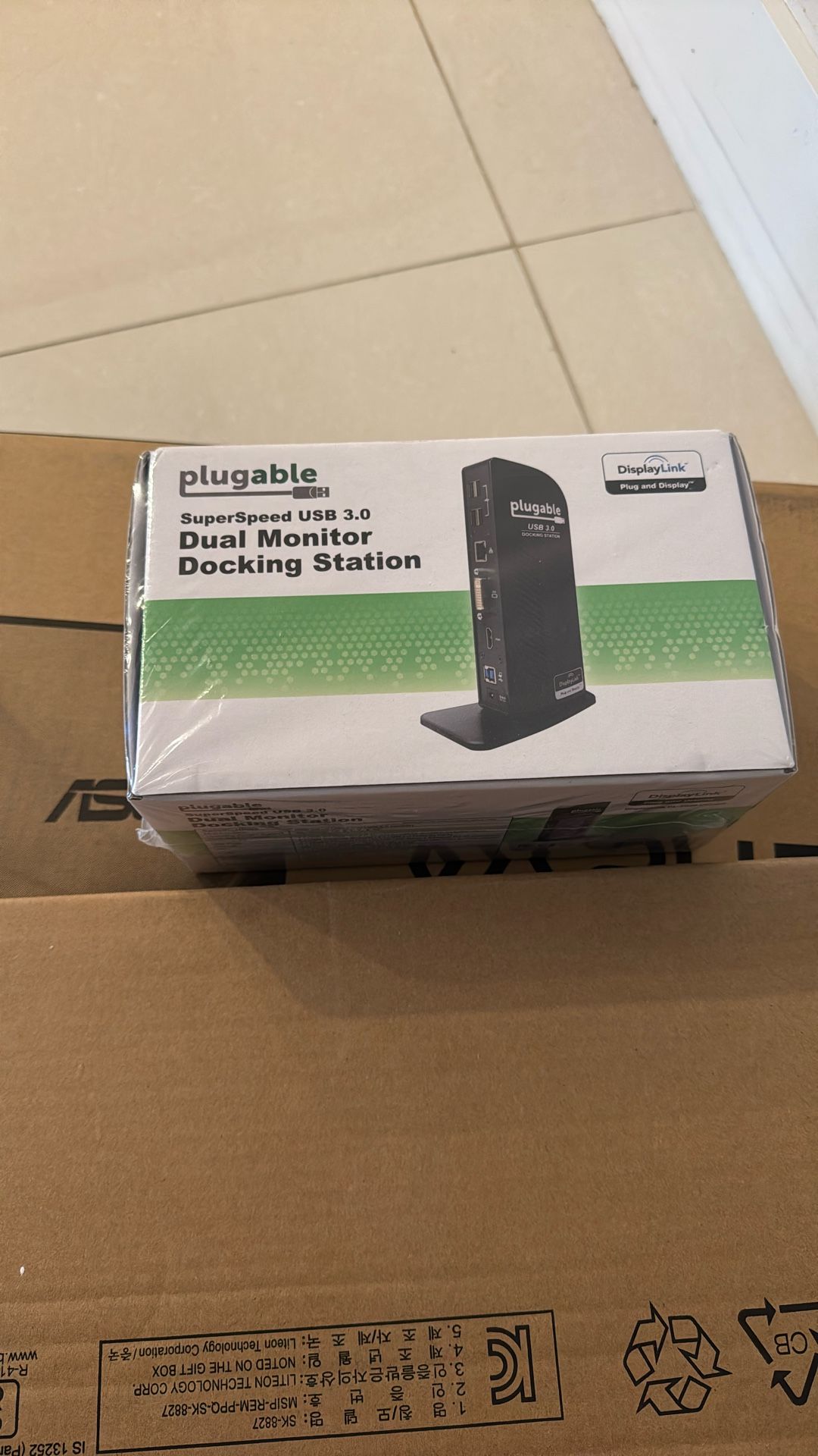 Monitor, Keyboard And Docking Station