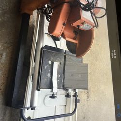 Harbor Frate 12” Blade Tile Saw