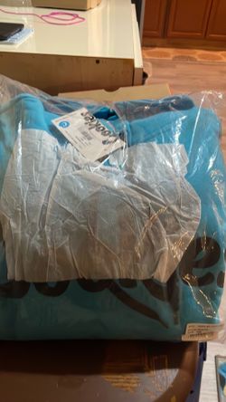 Brand new cookies sweater large $50