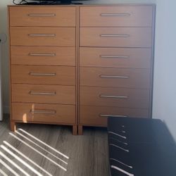 Chest With 6 Drawers